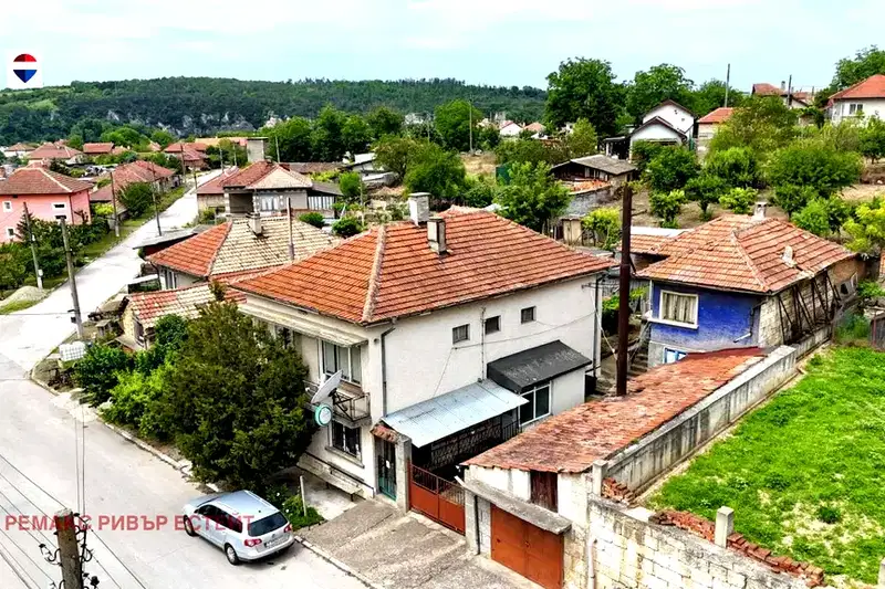 Къща в Русе, с. Красен