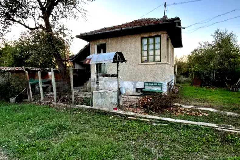 Къща във Велико Търново, с. Къпиново