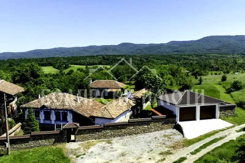 House in Oblast Veliko Tyrnovo, Kypinovo