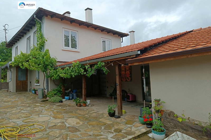 Къща в Габрово, с. Лесичарка