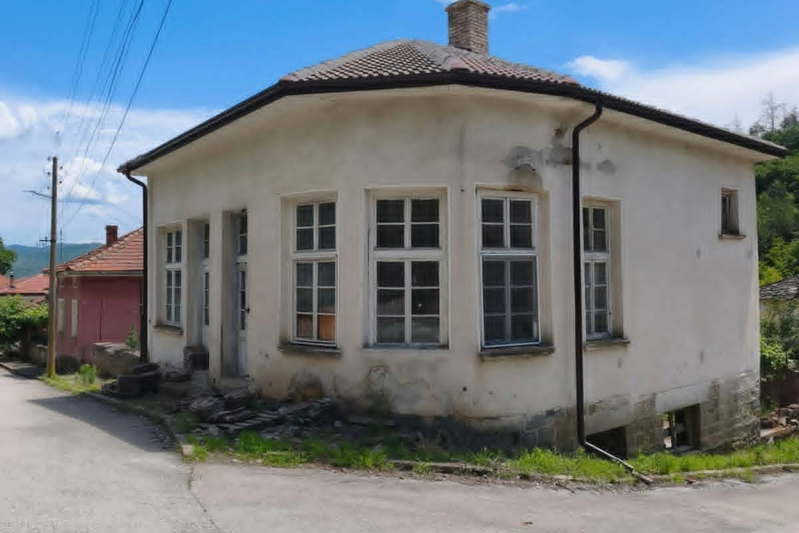 House in Oblast Lovech, с. Ломец