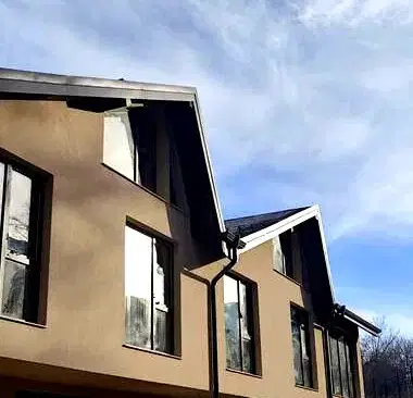 Photo 2 — House in Lozen