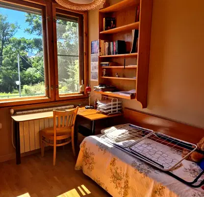 Photo 4 — House in Lozen