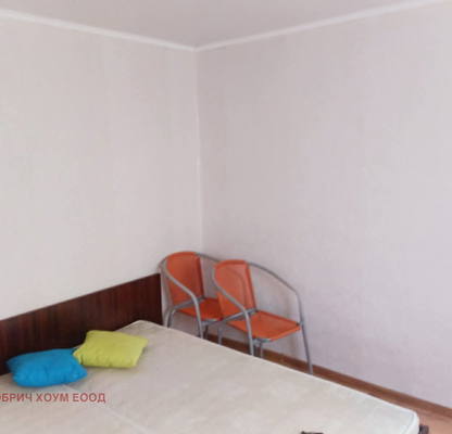 Photo 3 — House in Oblast Dobrich, Medovo