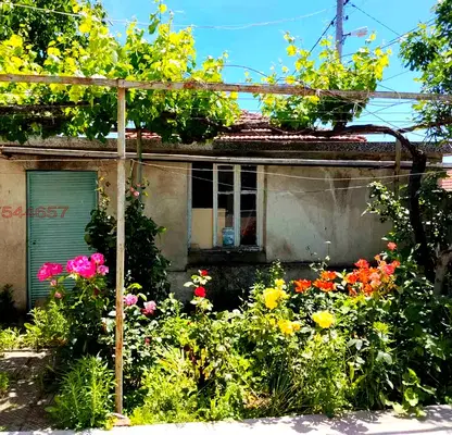 Photo 3 — House in Oblast Plovdiv, Momino Selo