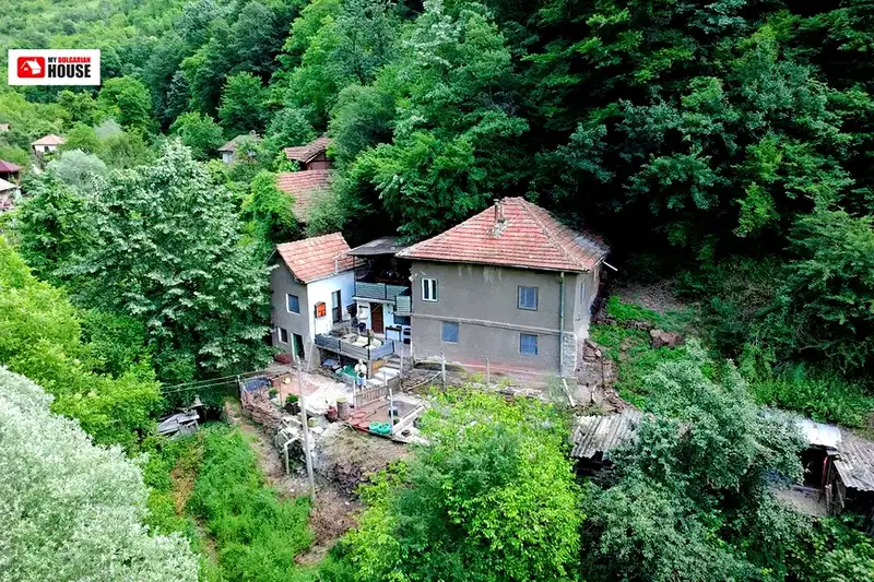 House in област София, с. Оплетня