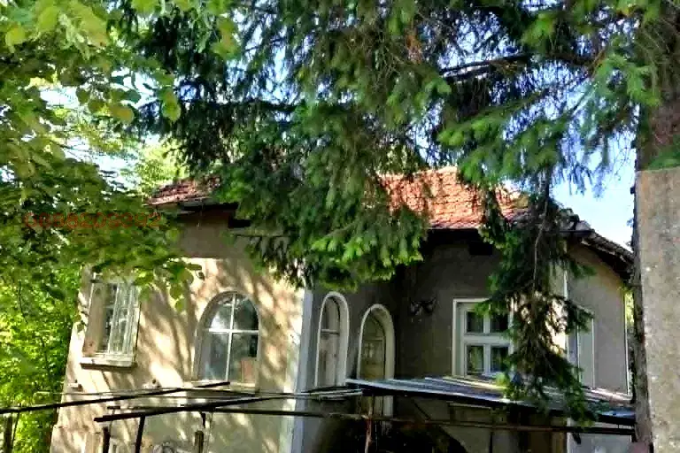 House in Vraca, Osen