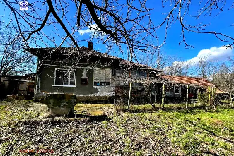 House in Oblast Pleven, Podem