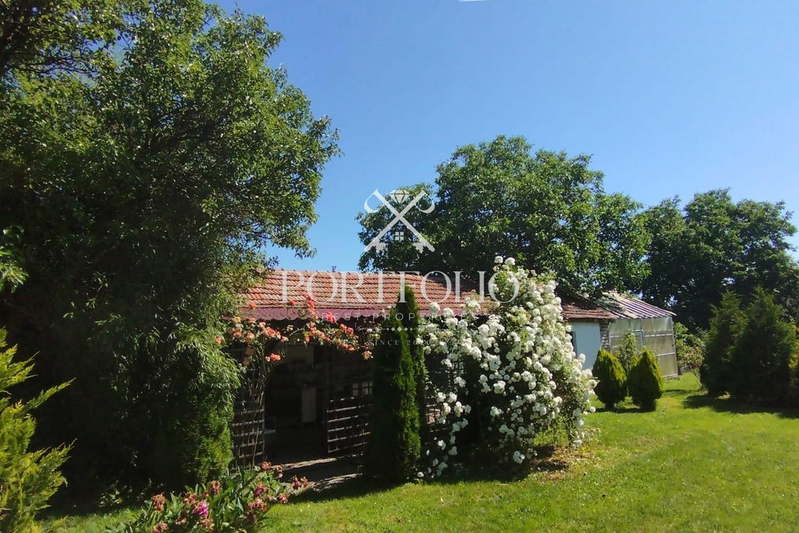 House in Burgas, Podvis