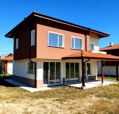 Photo 3 — House in Varna, Priselci