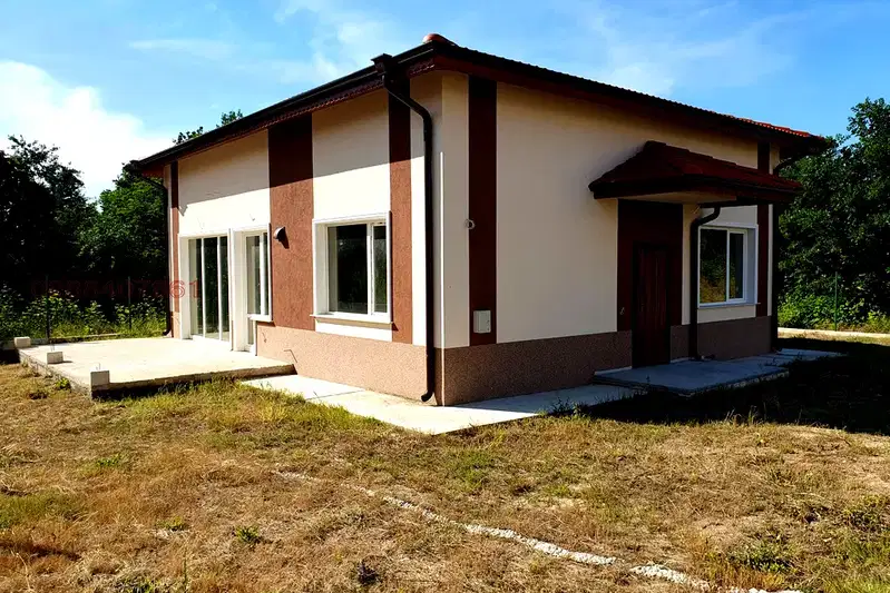 House in Varna, Priselci