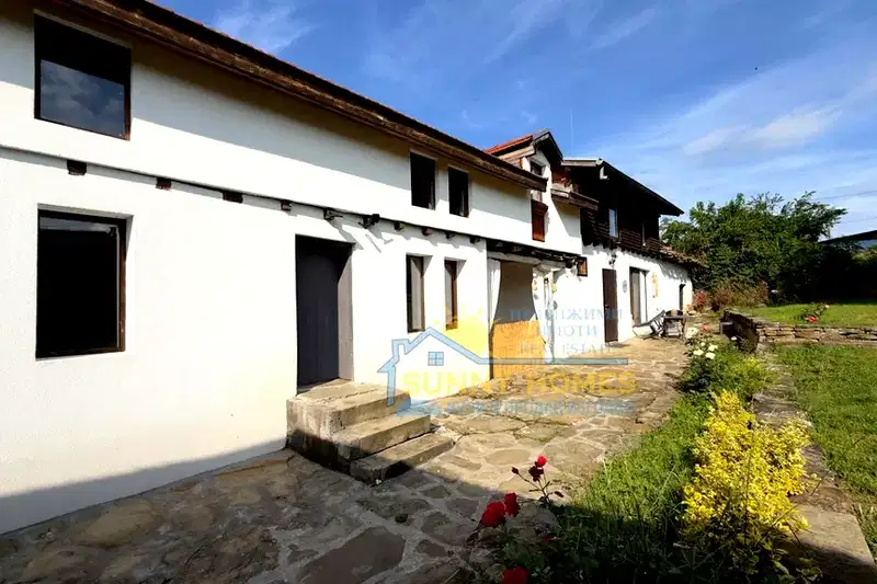 House in Oblast Veliko Tyrnovo, Prisovo