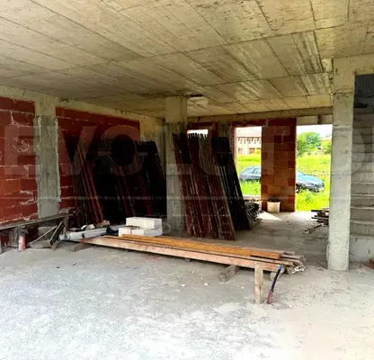 Photo 3 — House in област София, Prolesha