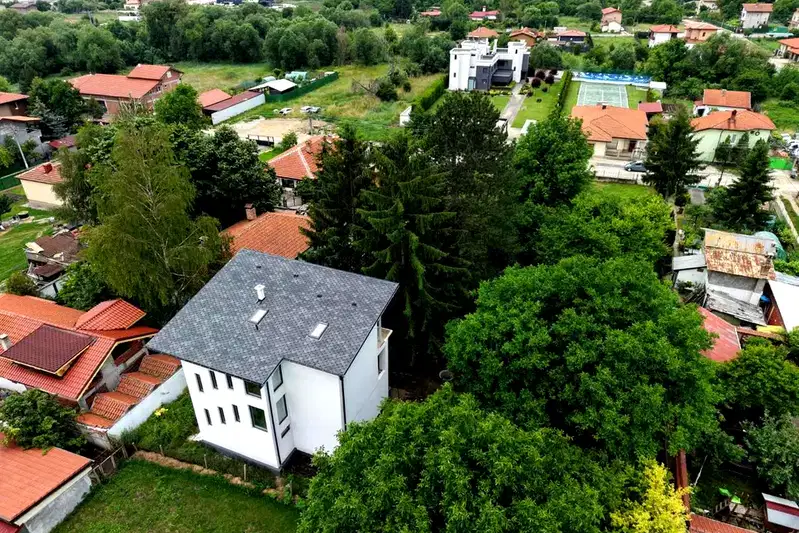 Къща в София, с. Пролеша