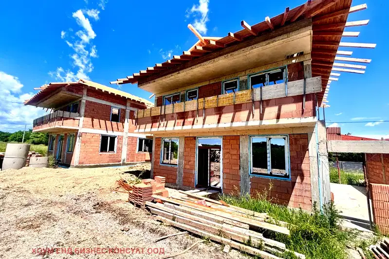House in област София, Prolesha