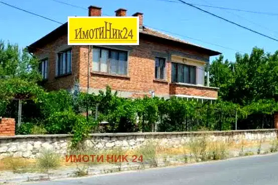 Къща в Пловдив, с. Радиново