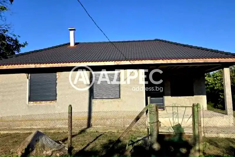 House in Oblast Dobrich, Senokos