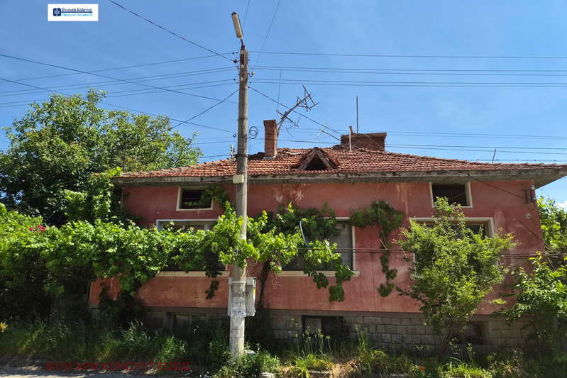 House in Oblast Kyustendil, Shishkovci