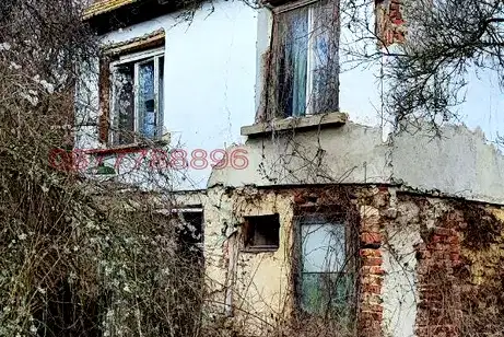 Къща в Перник, с. Сирищник