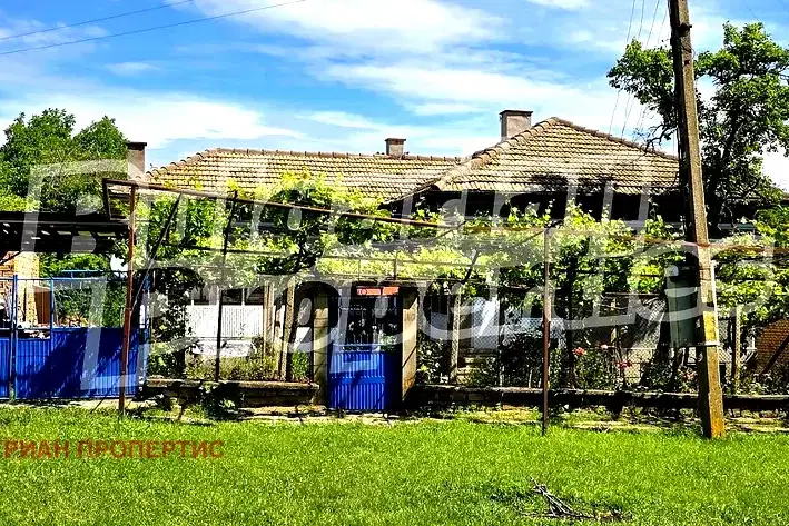 House in Oblast Tyrgovishte, Slavyanovo