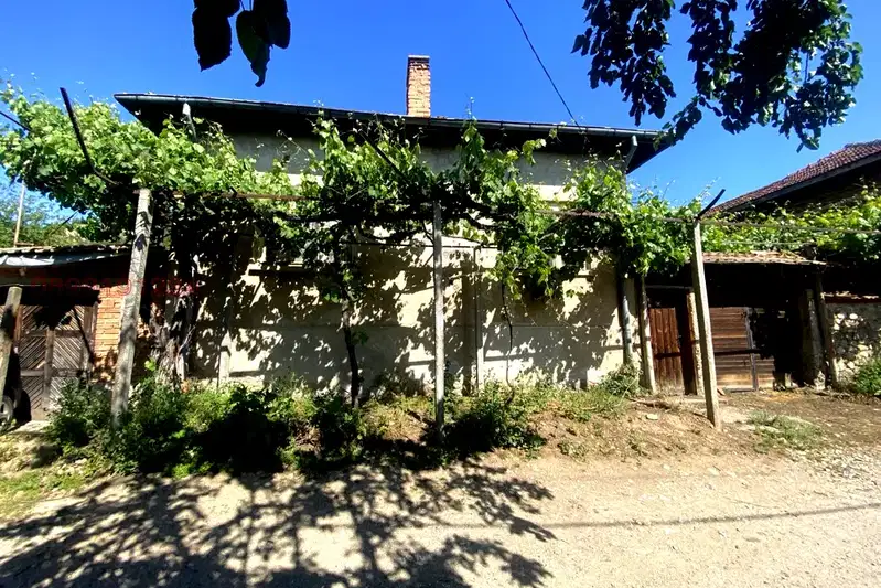House in Oblast Kyustendil, Stob
