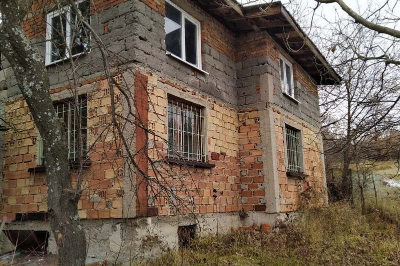 Къща в Перник, с. Студена