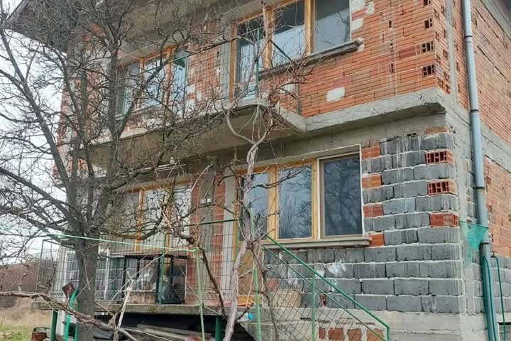 House in Oblast Pernik, Velkovci