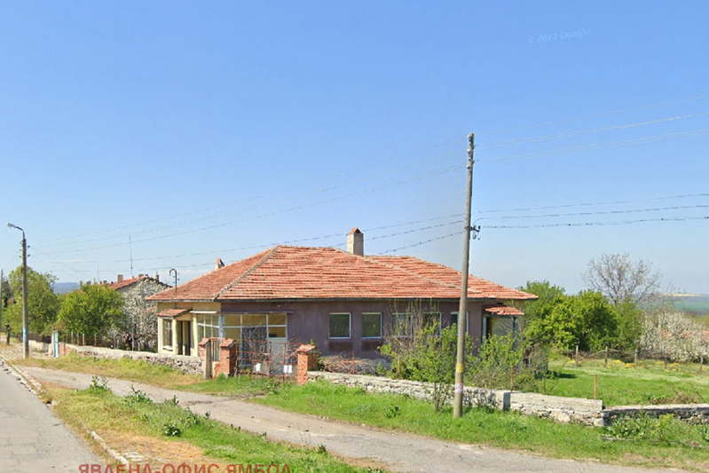 House in Oblast Yambol, Voinika