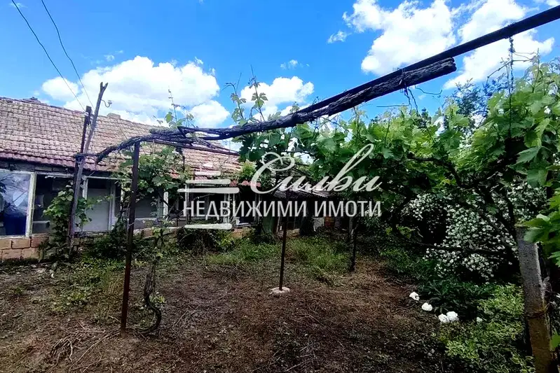 Къща в Шумен, с. Върбак