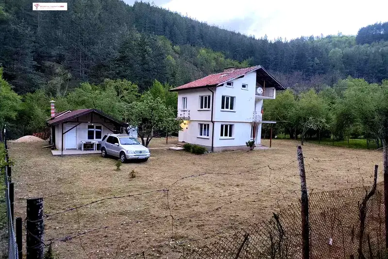 Къща в София, с. Ябланица