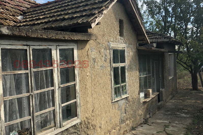 House in Oblast Shumen, Zaichino Oreshe