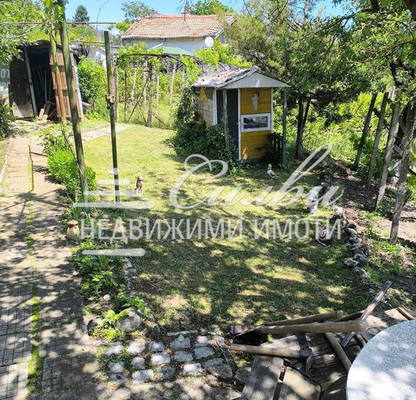 Photo 4 — House in Shumen, Pod Manastira