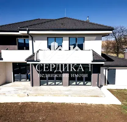 Снимка 2 — Къща в София, Сливница