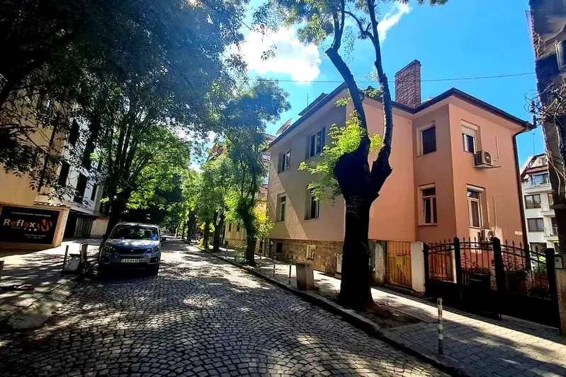 Къща в София, Оборище