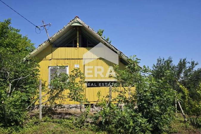 Къща в Търговище, Вилна зона
