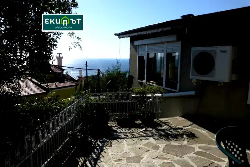 House in Varna, Briz