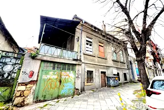 Къща във Варна, Център