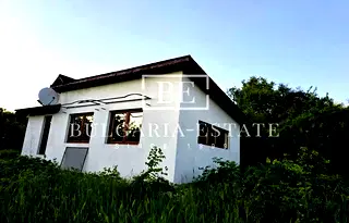 Къща във Варна, м-т Боровец - юг