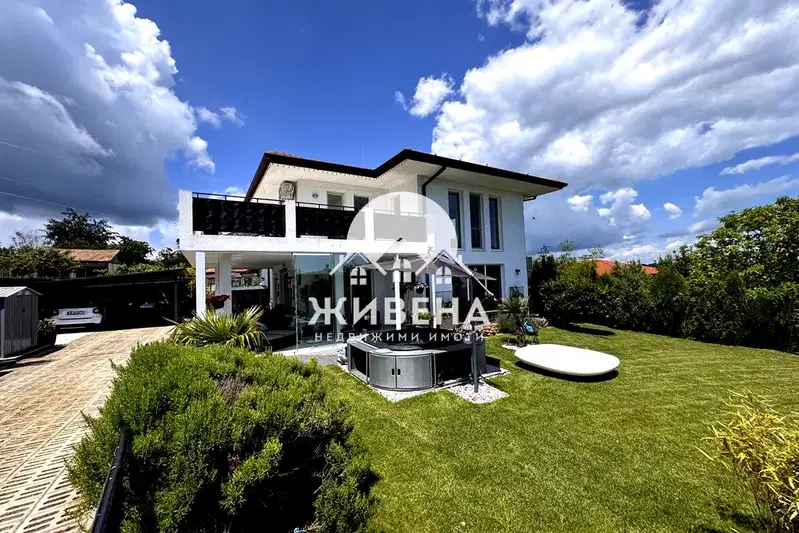 House in Varna, Borovec - Yug