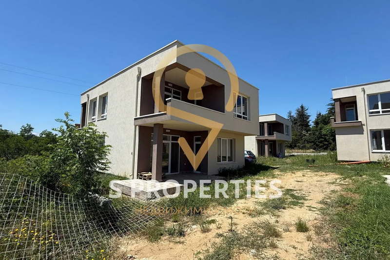 House in Varna, Borovec - Yug