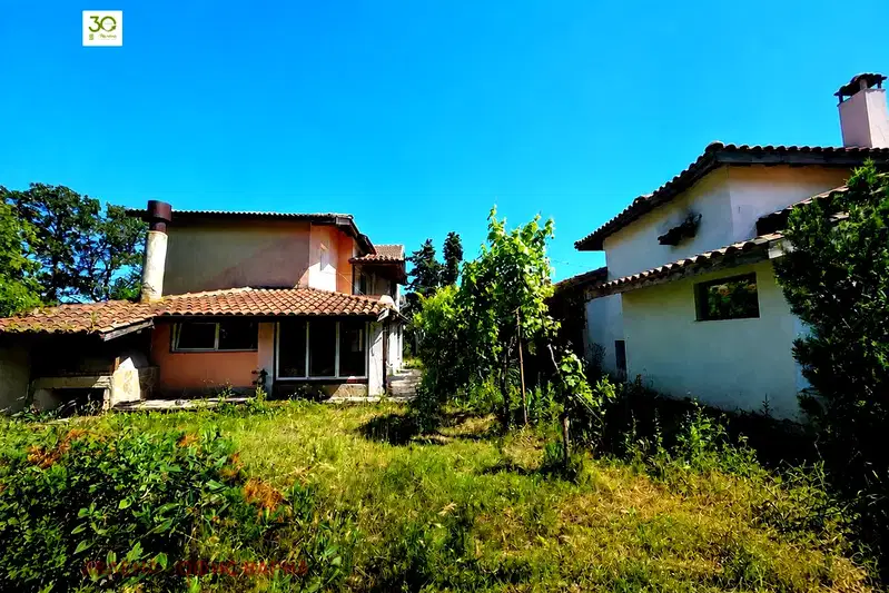 House in Varna, Manastirski Rid