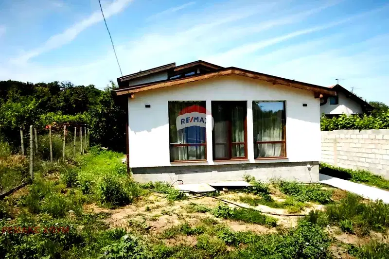 House in Varna, Manastirski Rid
