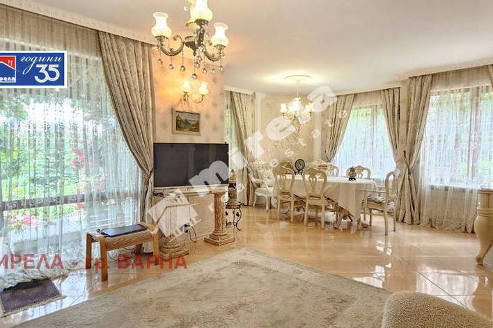 House in Varna, Priboi
