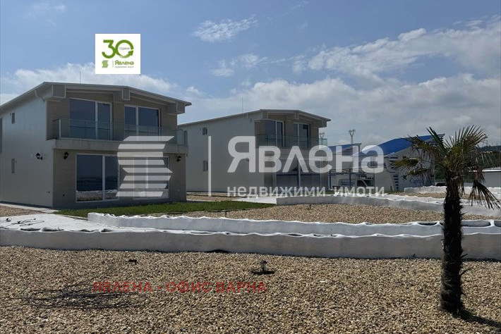 House with 3 bedrooms and panoramic terrace in Ostrovna zone, Varna