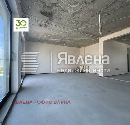 Снимка 4 — Къща с 3 спални и панорамна тераса в Островна зона, Варна