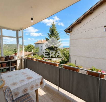Photo 4 — House in Varna, Vinica