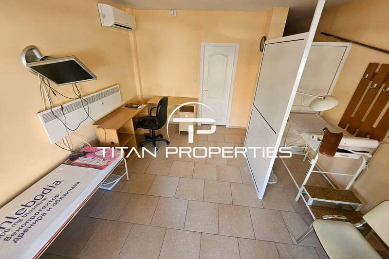 Office in Burgas, Lazur