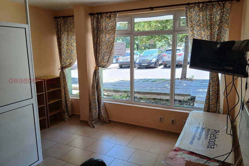 Office in Burgas, Lazur