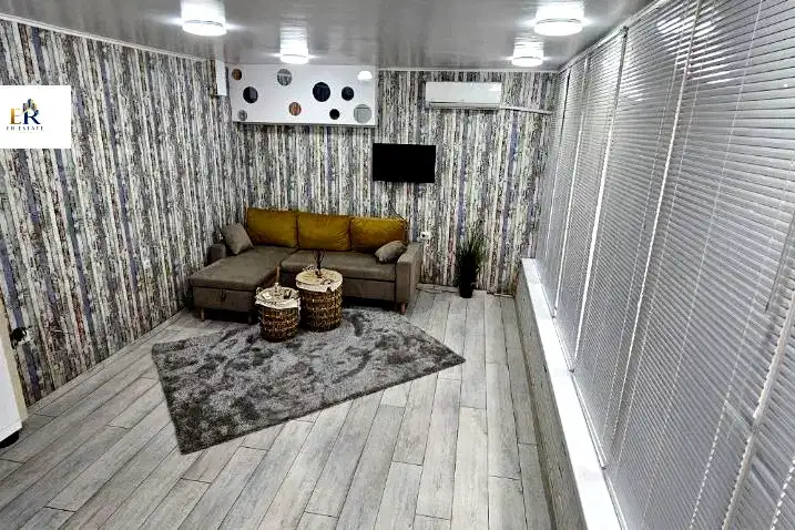 Office in Pleven, Idealen Centyr