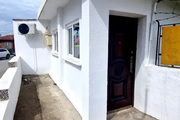 Офис в Русе, Център